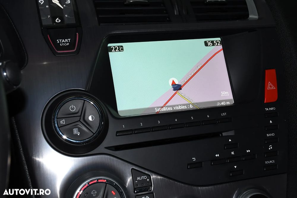 Citroën DS5 Hybrid4 EGS6 SportChic - 8