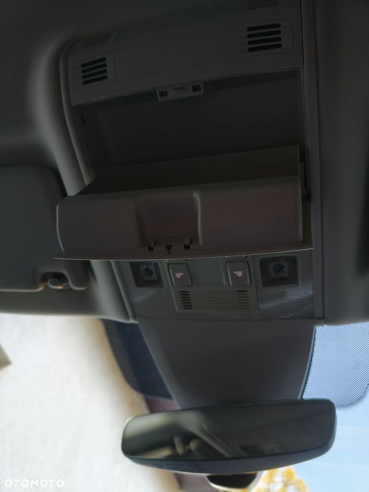 Volkswagen Passat 1.4 TSI ACT (BlueMotion Technology) DSG Highline - 34