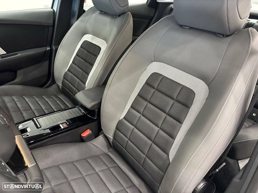 Citroën C4 X 1.2 Hybrid Plus e-DSC6 - 9