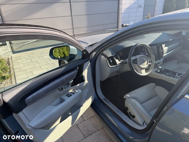 Volvo S90 T8 AWD Plug-In Hybrid Inscription - 2