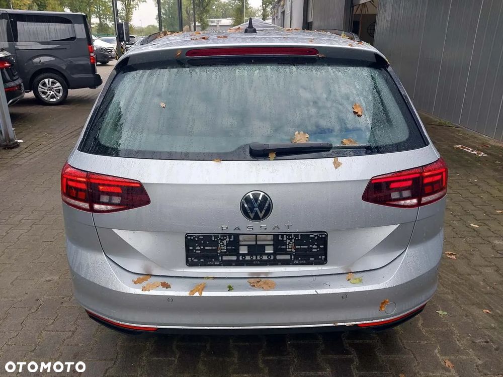Volkswagen Passat - 5