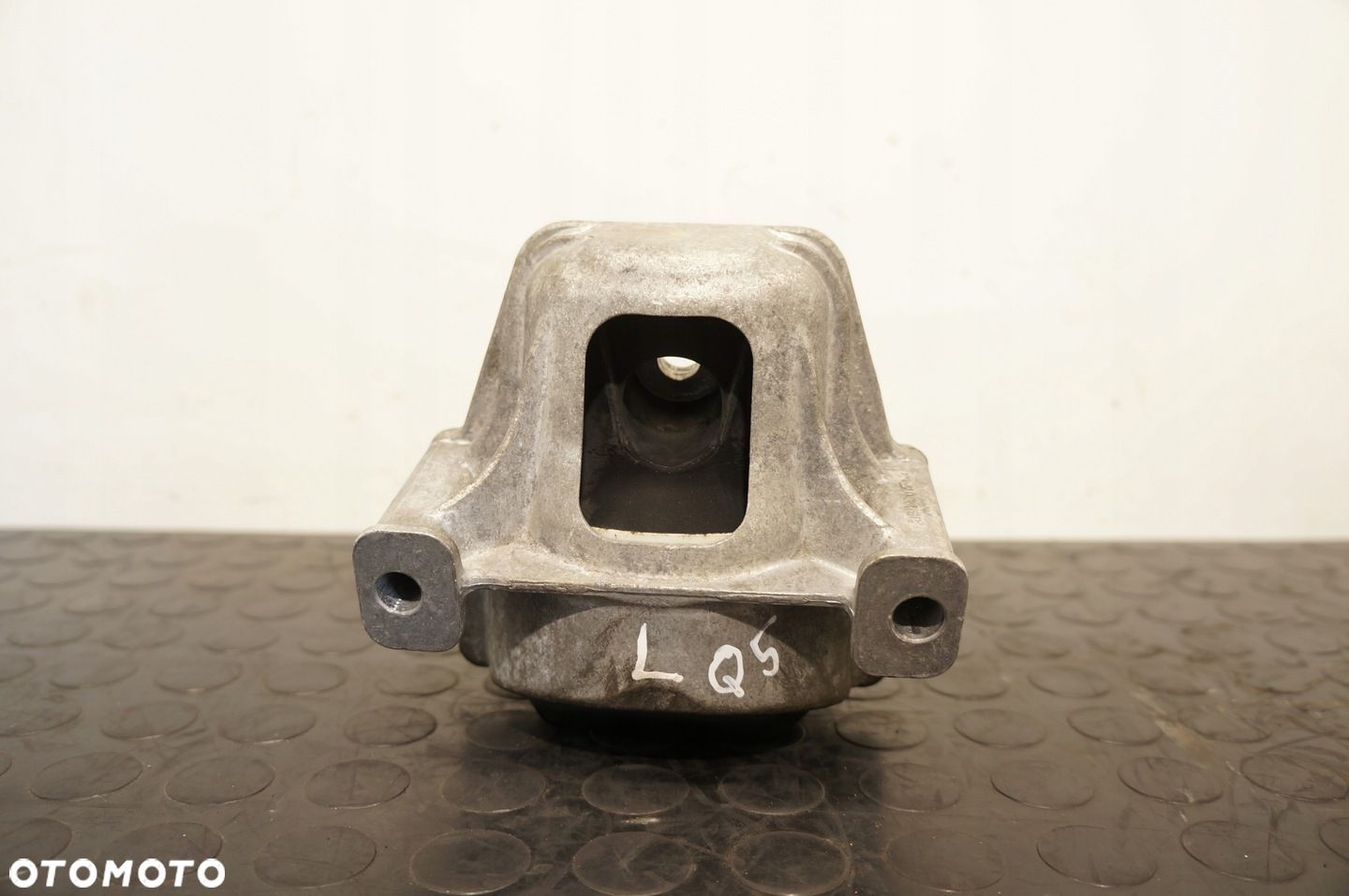 PODUSZKA SILNIKA LEWA A4 B8 B8 A6 C7 Q5 2,0 TDI 8K0199381 - 1