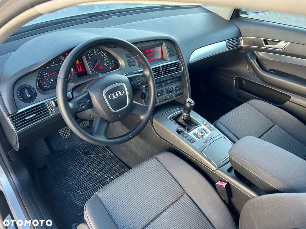 Audi A6 - 6