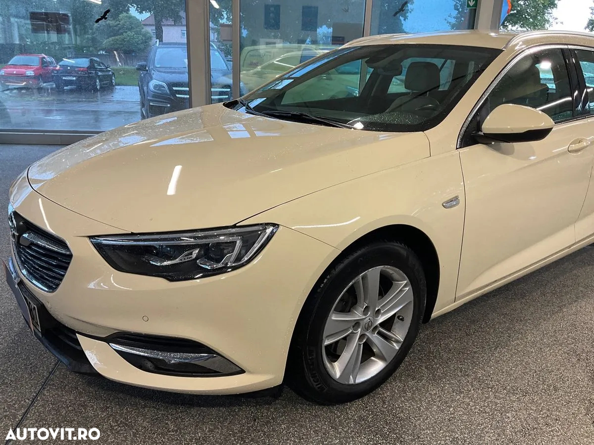 Opel Insignia Sports Tourer 2.0 Diesel Aut Ultimate Exclusive - 2
