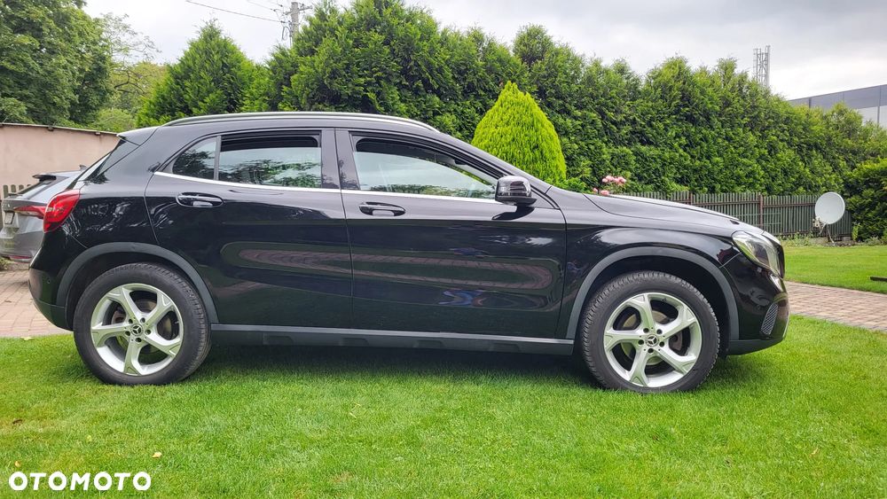 Mercedes-Benz GLA 200 7G-DCT - 1