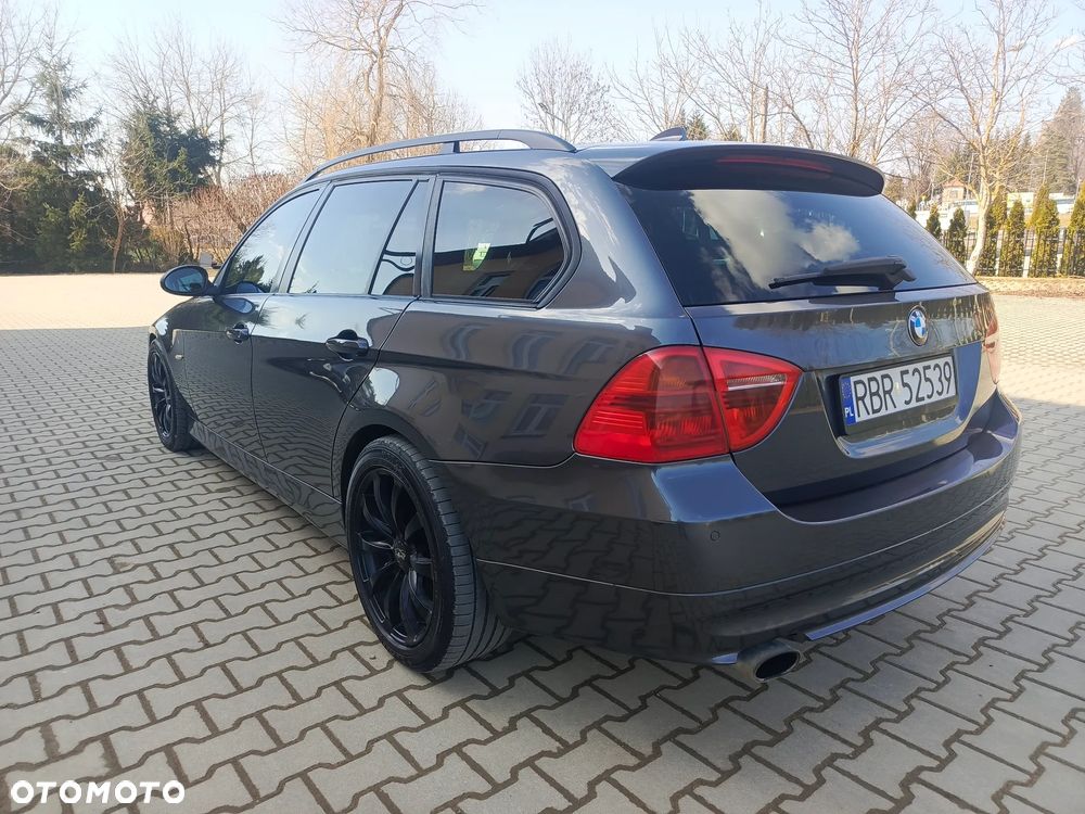 BMW Seria 3 320d DPF - 8