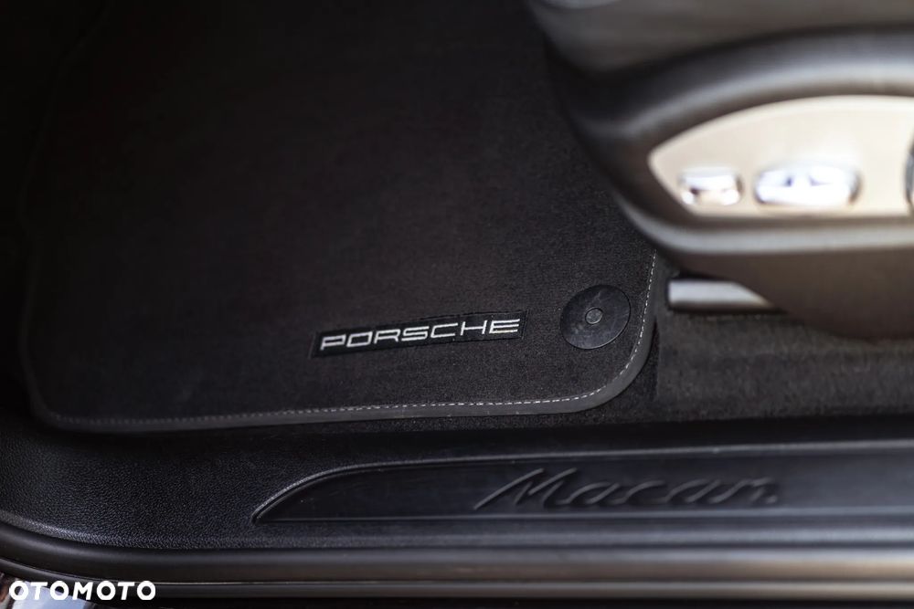 Porsche Macan PDK - 12