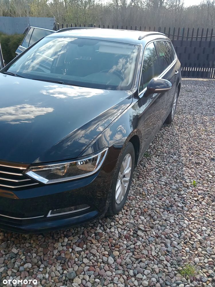 Volkswagen Passat - 13