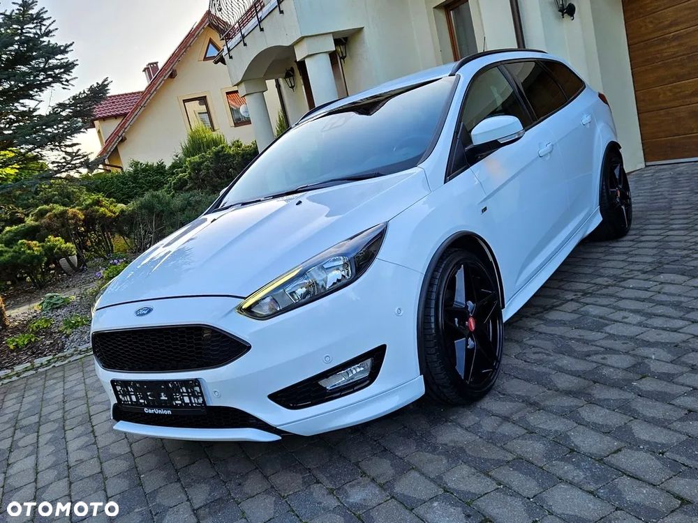 Ford Focus Turnier 1.5 EcoBoost Start-Stopp-System ST-Line - 4