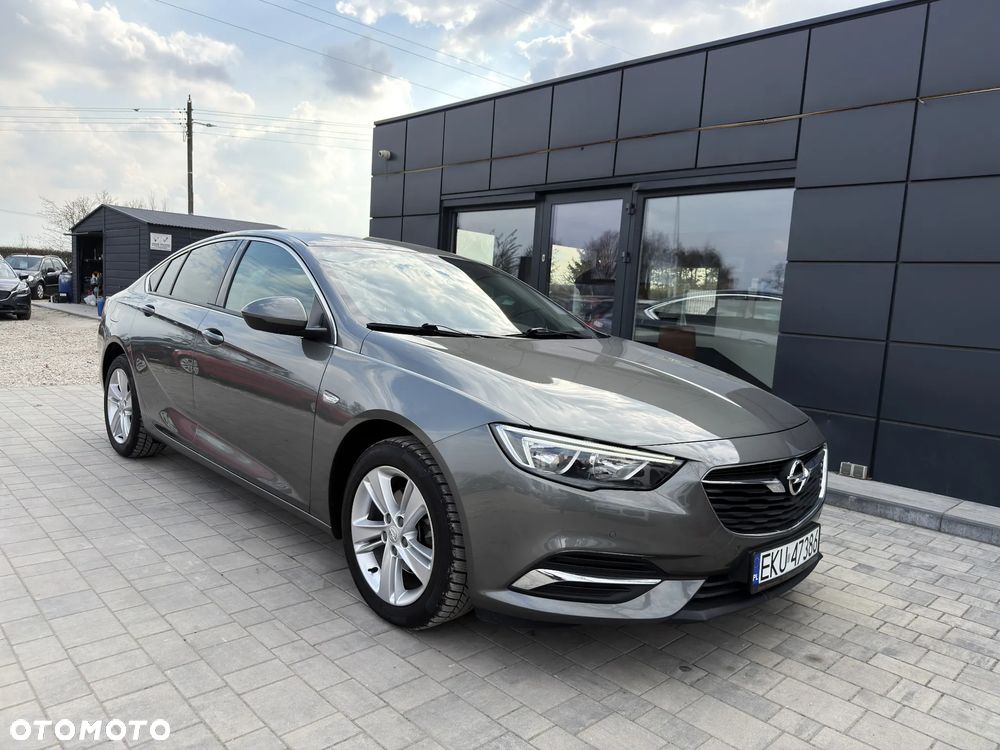 Opel Insignia 1.5 T Exclusive S&S - 17
