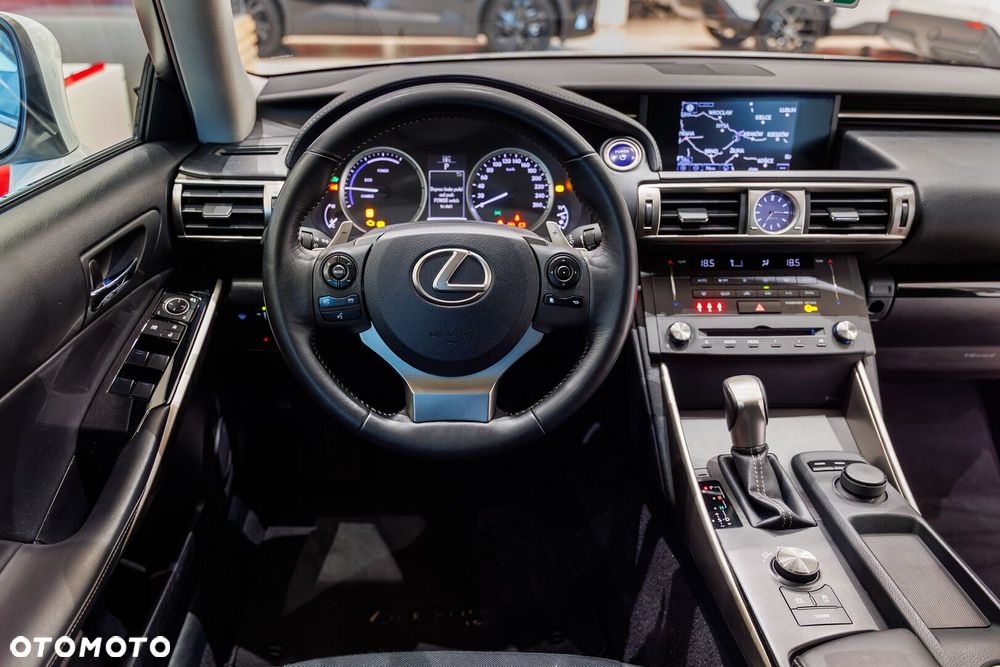 Lexus IS - 23