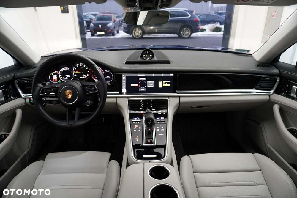 Porsche Panamera 4S E-Hybrid - 31