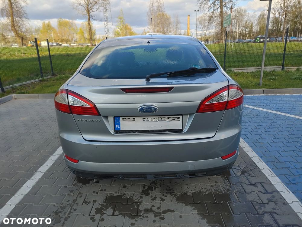Ford Mondeo 2.0 Ghia - 4