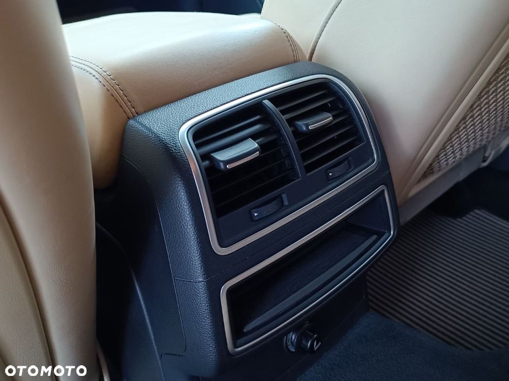 Audi A6 Allroad - 25