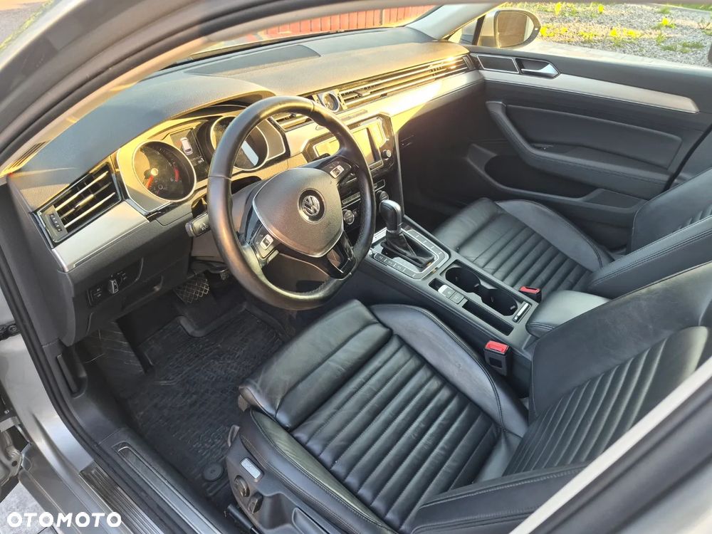 Volkswagen Passat 2.0 TDI SCR 4Mot DSG Highline - 5