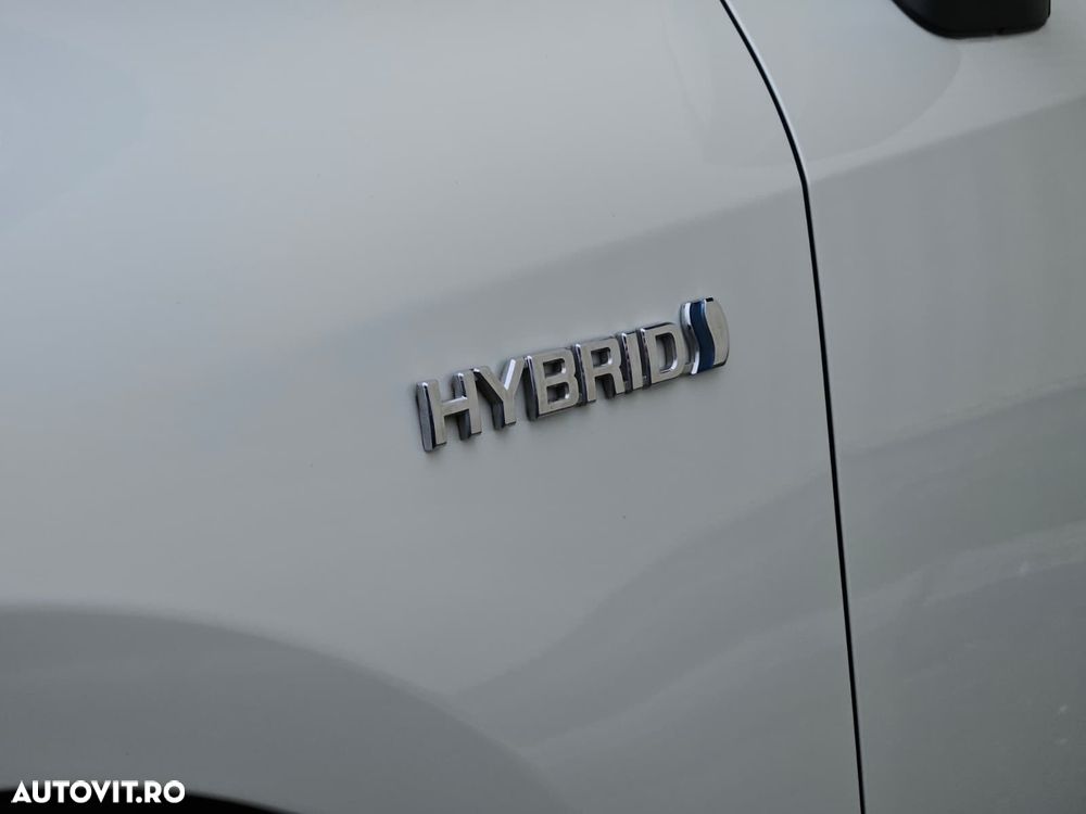 Toyota Corolla 2.0 HSD Exclusive Plus GR Sport Bi-Tone - 39