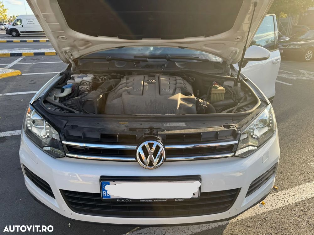 Volkswagen Touareg 3.0 V6 TDI BMT - 11