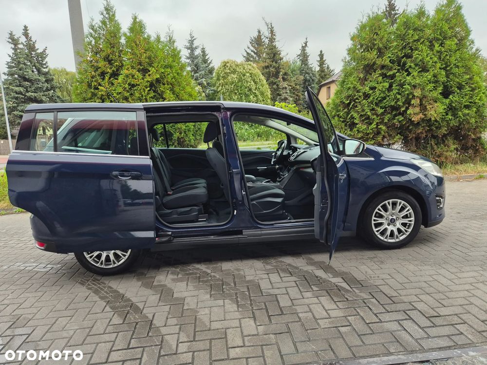 Ford Grand C-MAX - 21