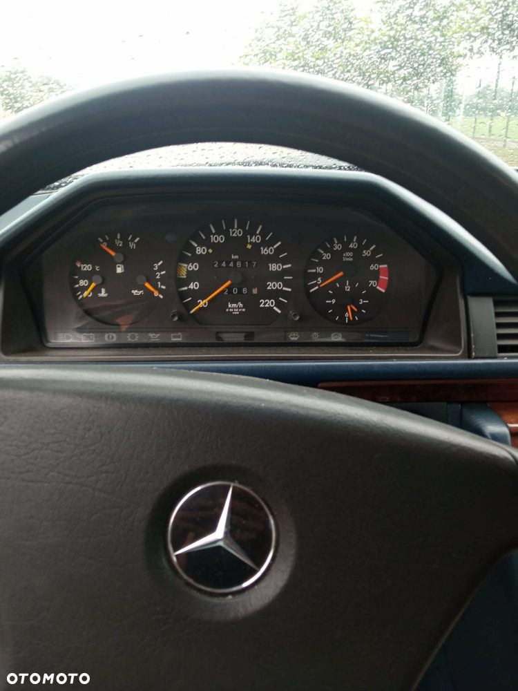 Mercedes-Benz W124 (1984-1993) - 4
