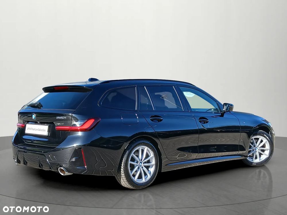BMW 3 Series Touring 2024 photo 2