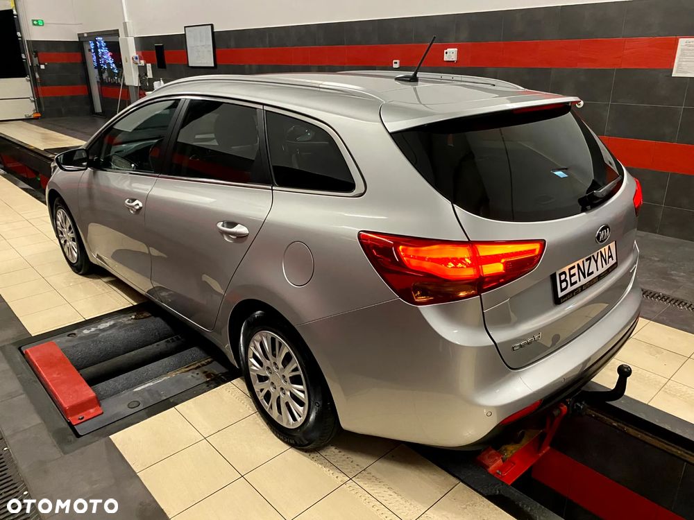 Kia Ceed 1.6 GDI Platinum Edition - 14