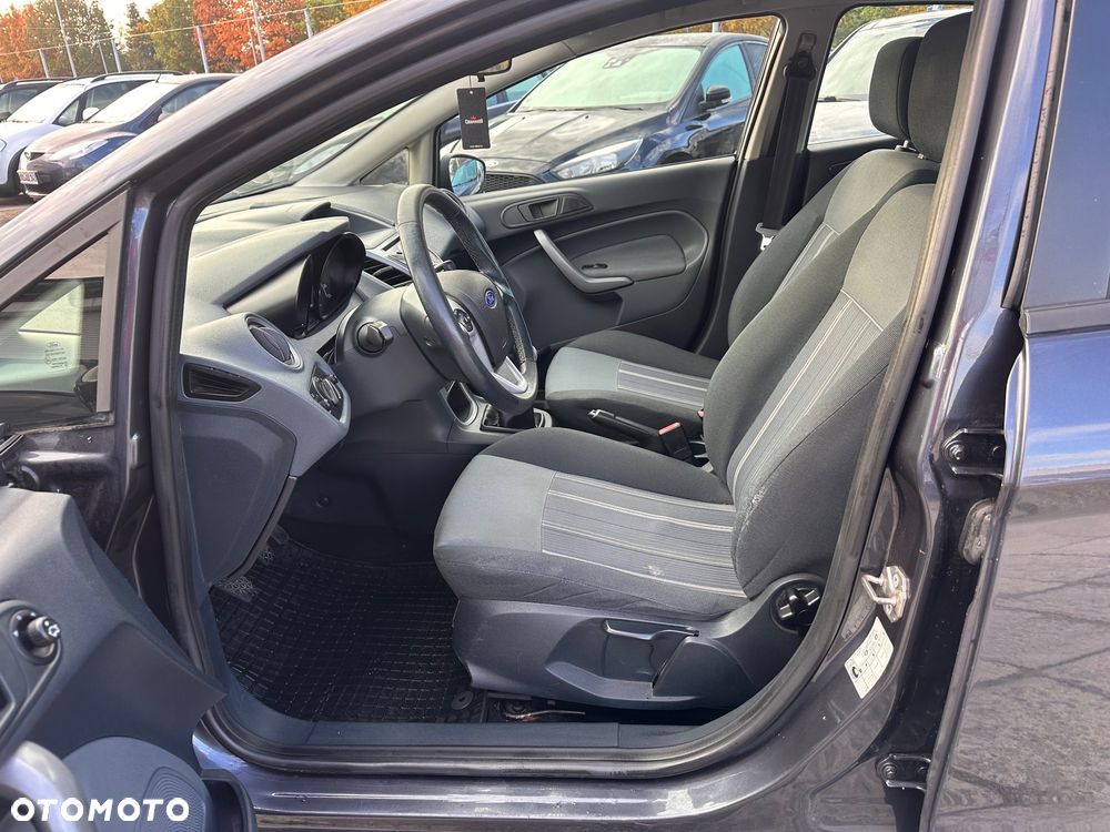 Ford Fiesta - 5