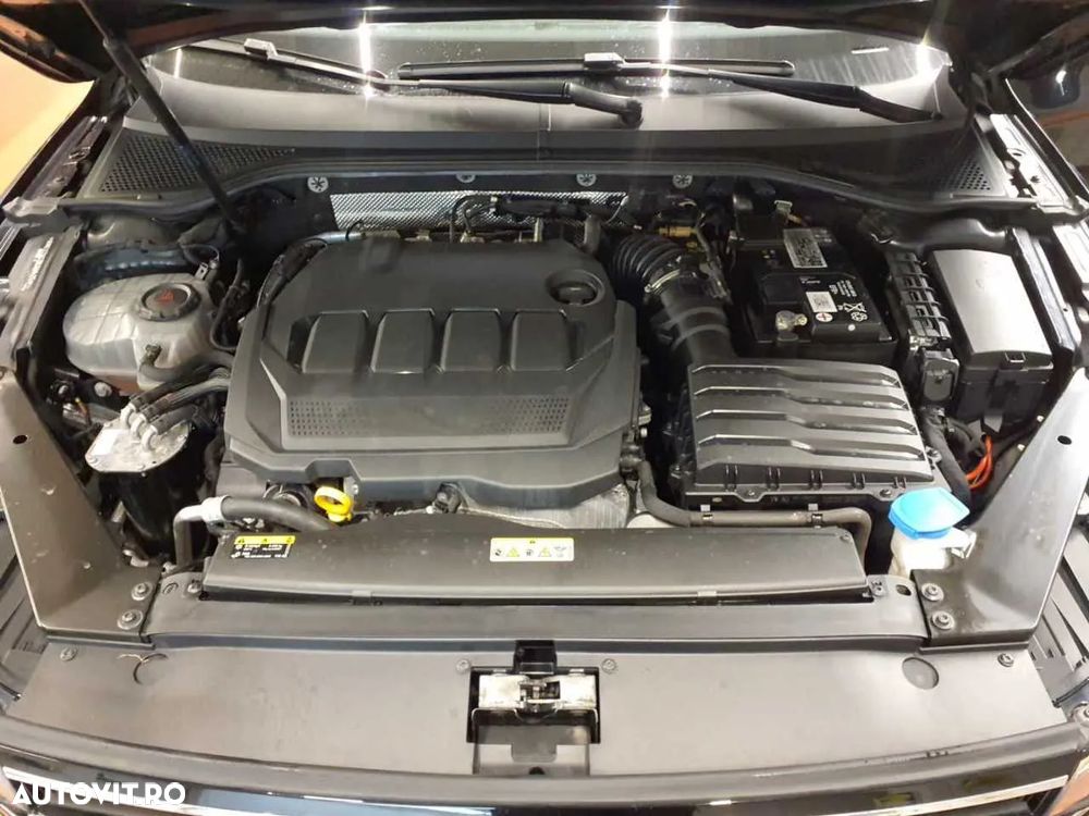 Volkswagen Passat Variant 2.0 TDI DSG Business - 17