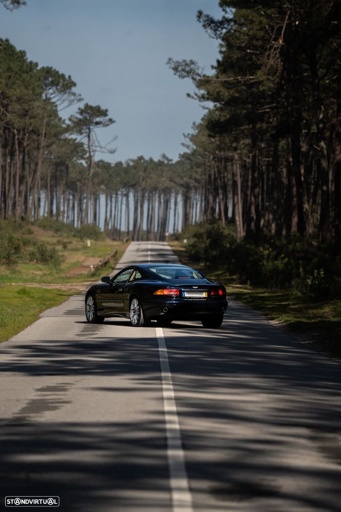 Aston Martin DB7 Vantage Coupé - 3