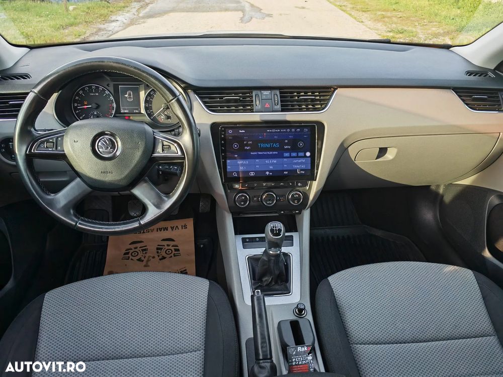 Skoda Octavia 1.6 TDI Ambiente - 5