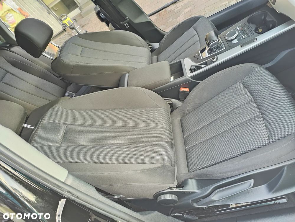 Audi A4 Limousine - 2