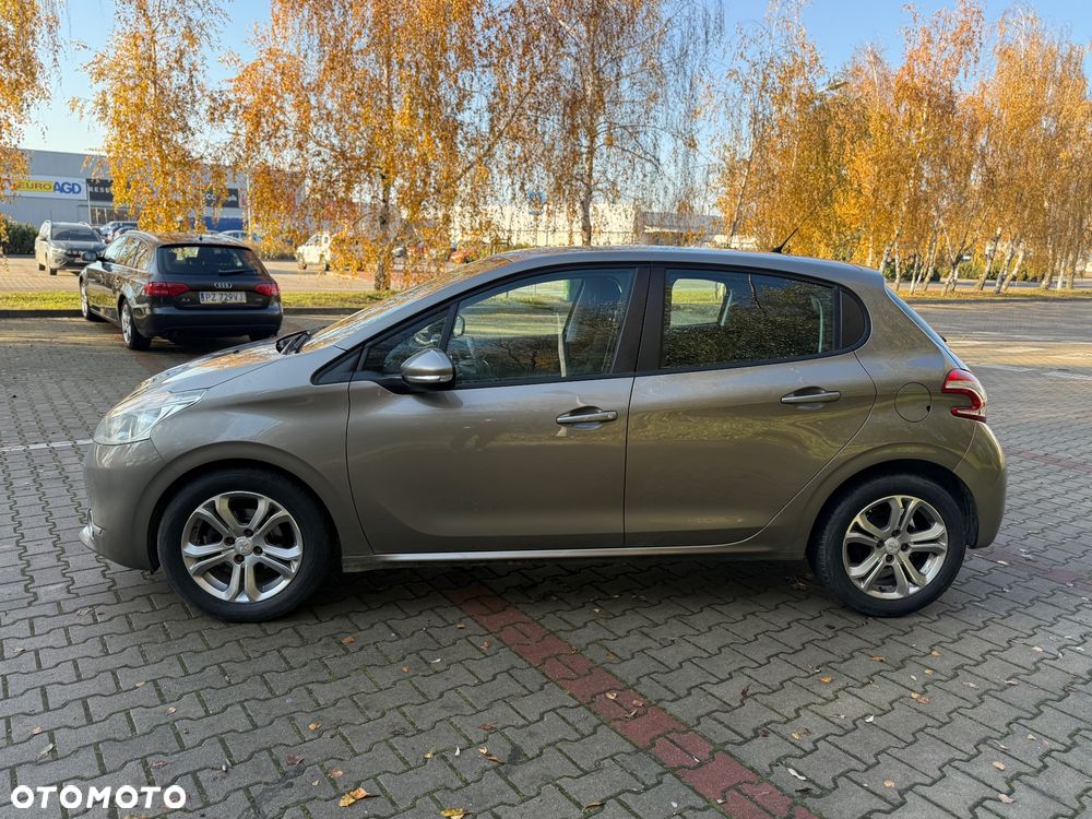 Peugeot 208 1.4 VTi Allure - 9