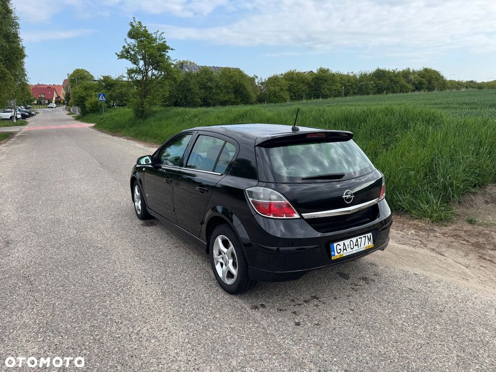 Opel Astra 1.6 Sport - 8
