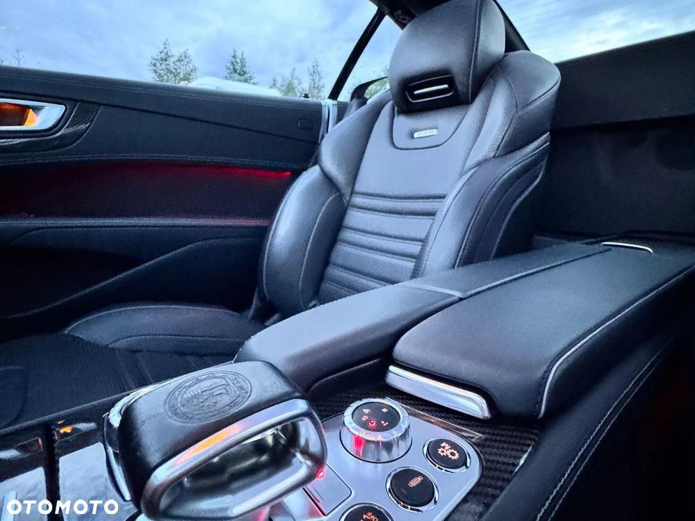 Mercedes-Benz SL 63 AMG - 18