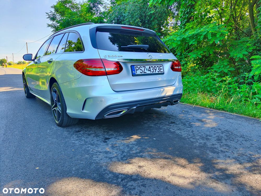 Mercedes-Benz Klasa C 300 de 9G-TRONIC AMG Line - 19