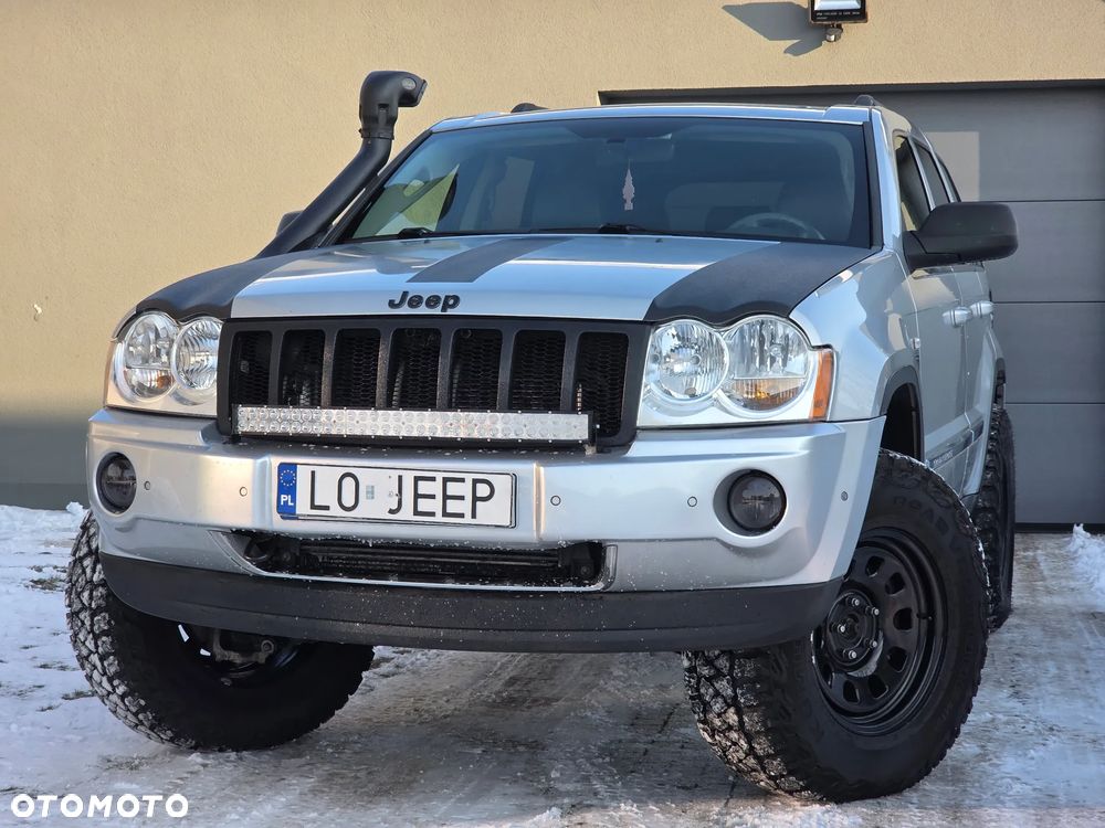 Jeep Grand Cherokee - 17