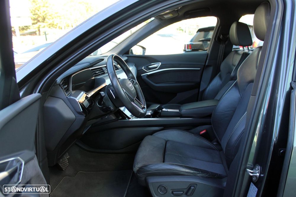 Audi e-tron 55 quattro S line - 54
