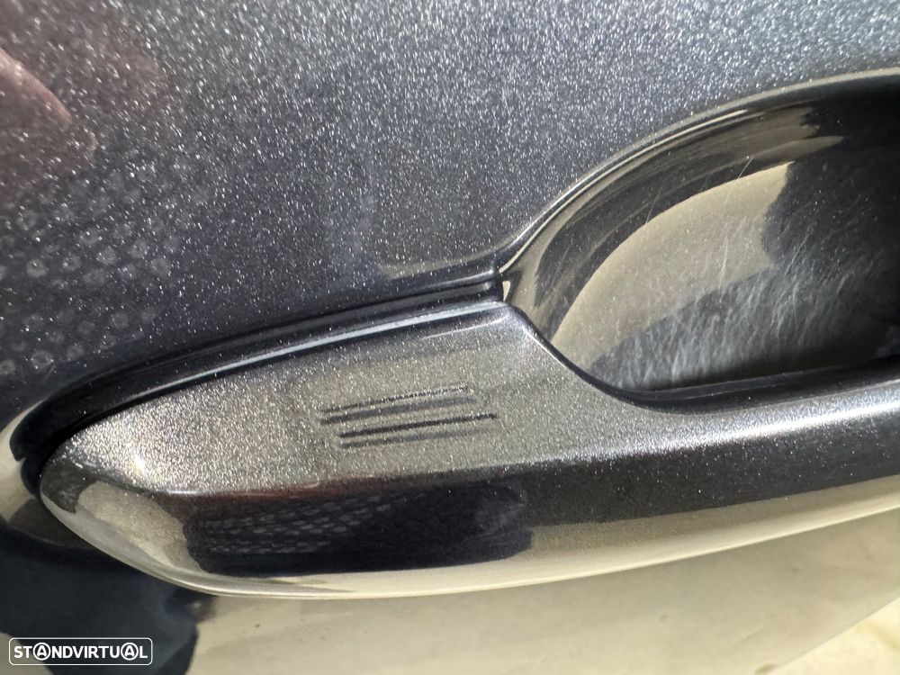 Toyota RAV4 2.5 HDF Plug-in Square Co.AWD-i - 36