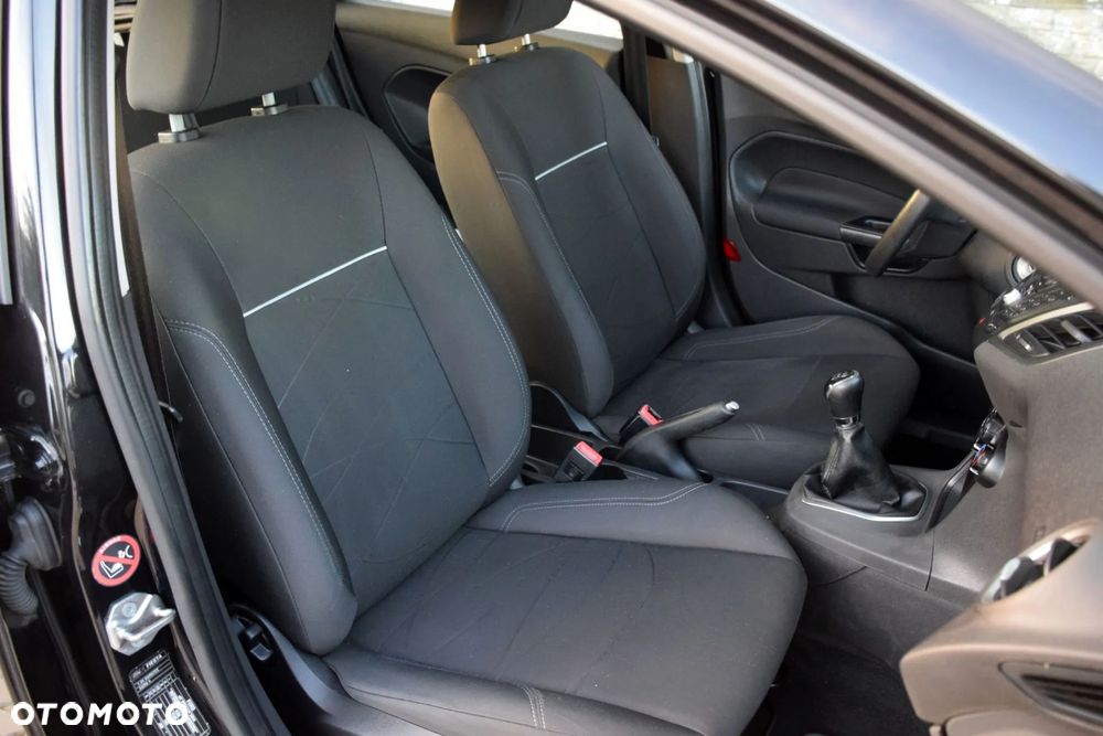 Ford Fiesta - 12