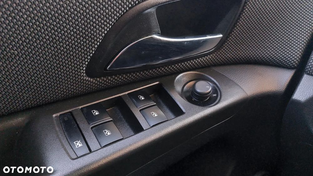 Chevrolet Cruze Station Wagon 1.4T LTZ - 28