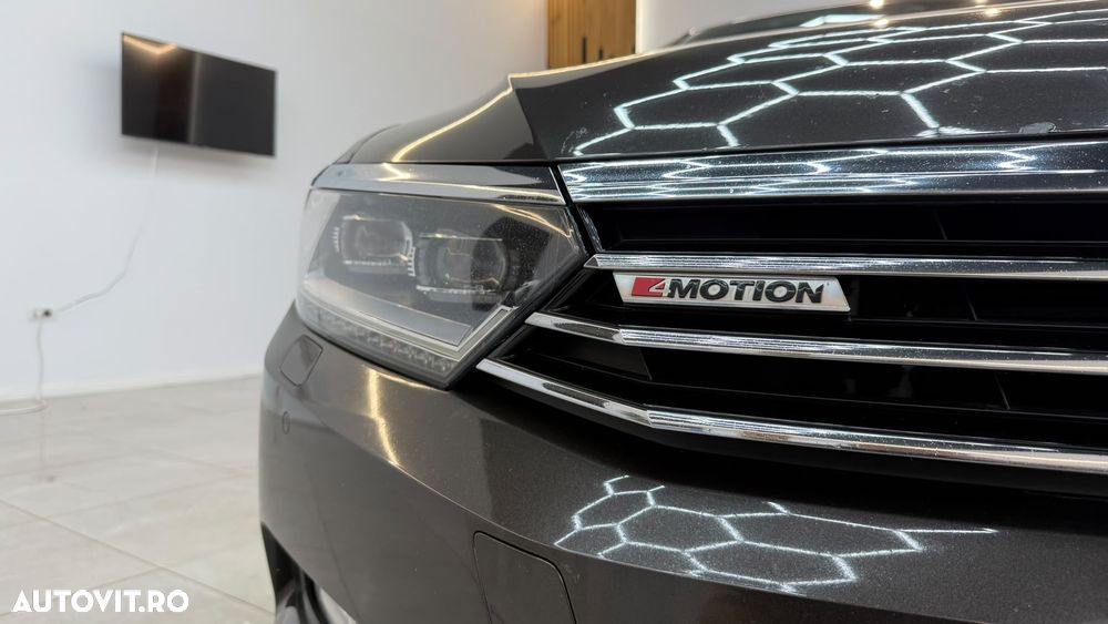 Volkswagen Passat - 38