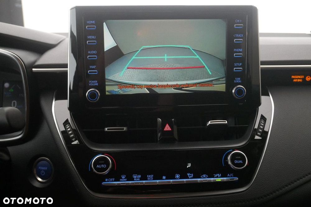 Toyota Corolla 1.8 Hybrid Comfort - 17