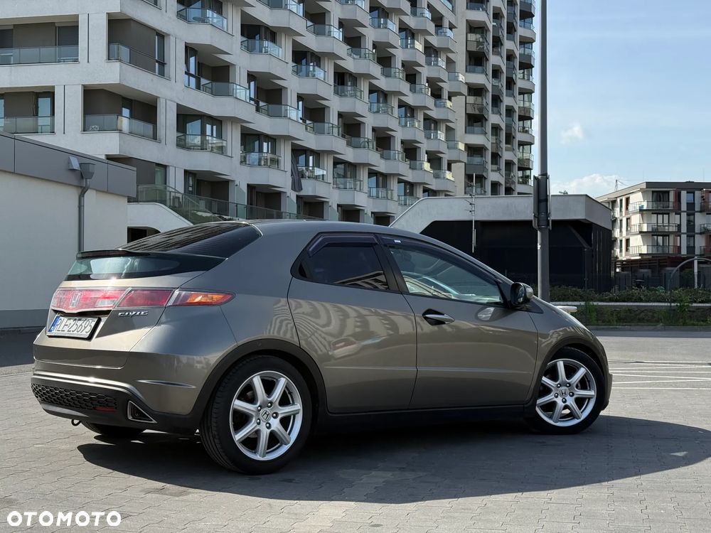Honda Civic 1.8 Comfort - 6