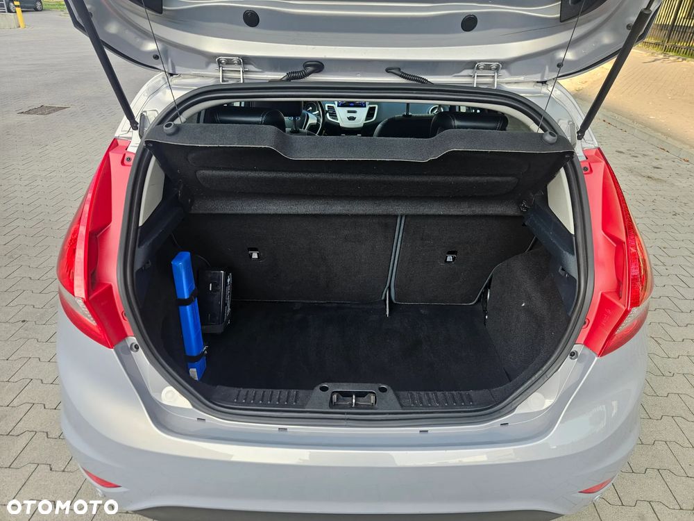 Ford Fiesta 1.4 Ghia EU5 - 14