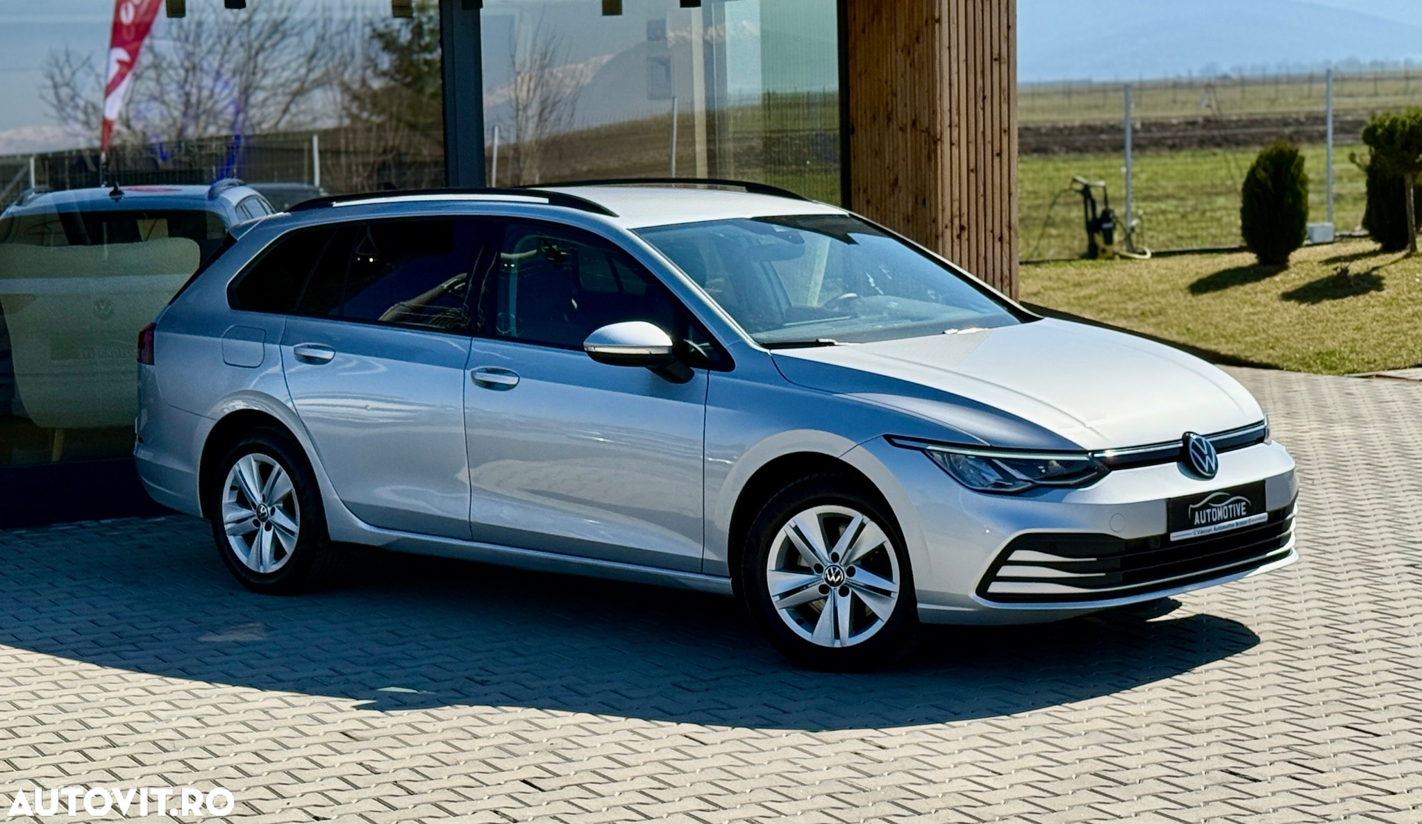 Volkswagen Golf Variant 2.0 TDI 116CP Life - 10