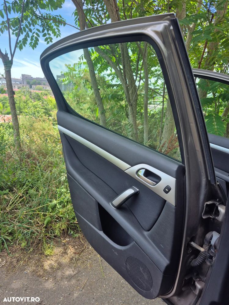 Peugeot 407 HDi 135 Automatik Esplanade - 33
