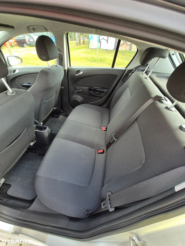 Opel Corsa - 16