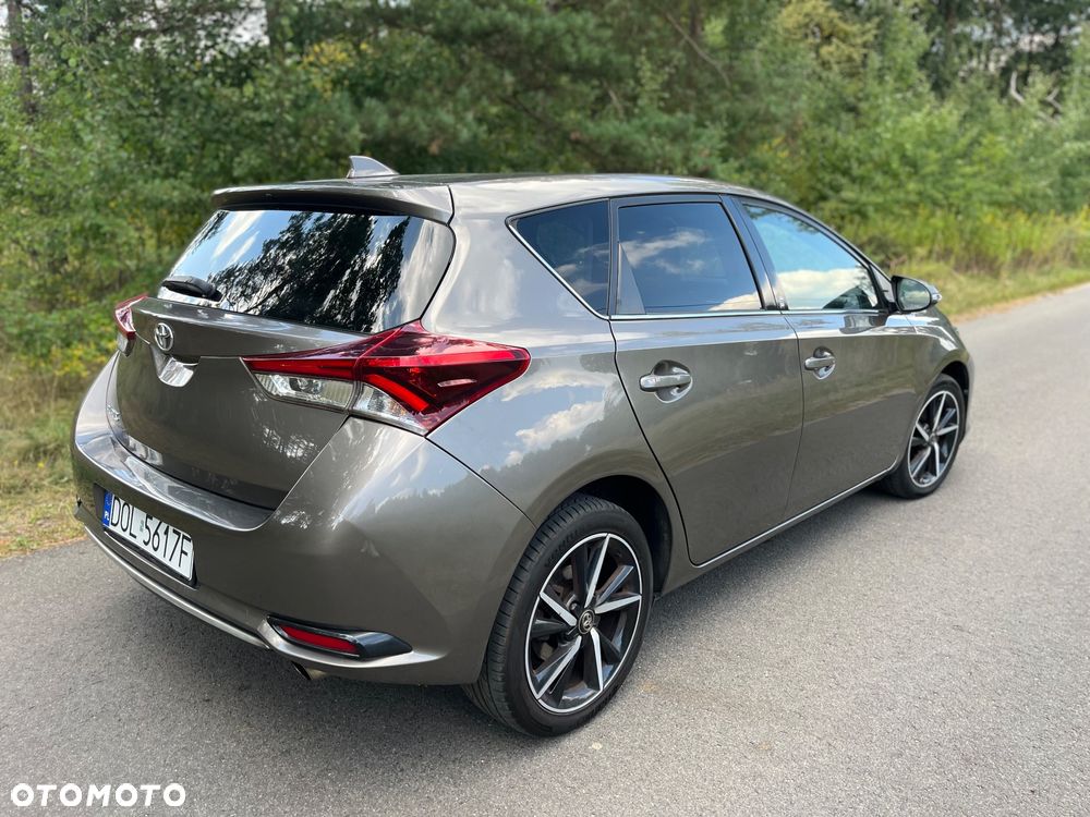 Toyota Auris 1.2 T Premium MS - 14