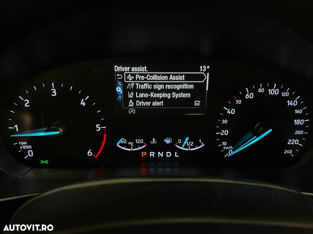 Ford Focus 1.5 EcoBlue Connected - 19
