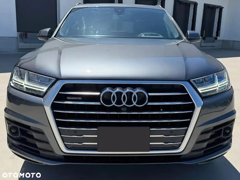 Audi Q7 3.0 TFSI Quattro Tiptronic - 2