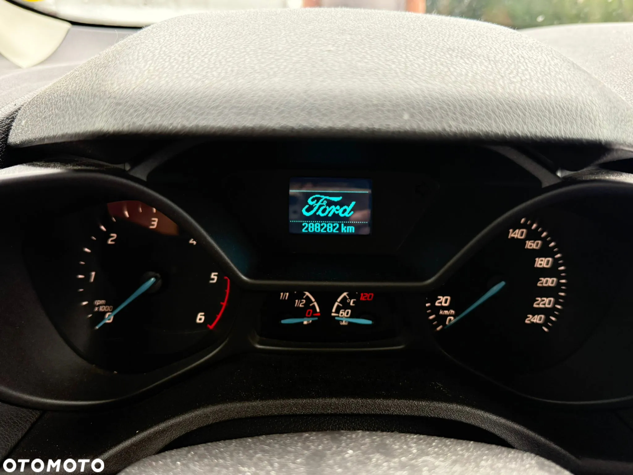 Ford Tourneo Connect - 9